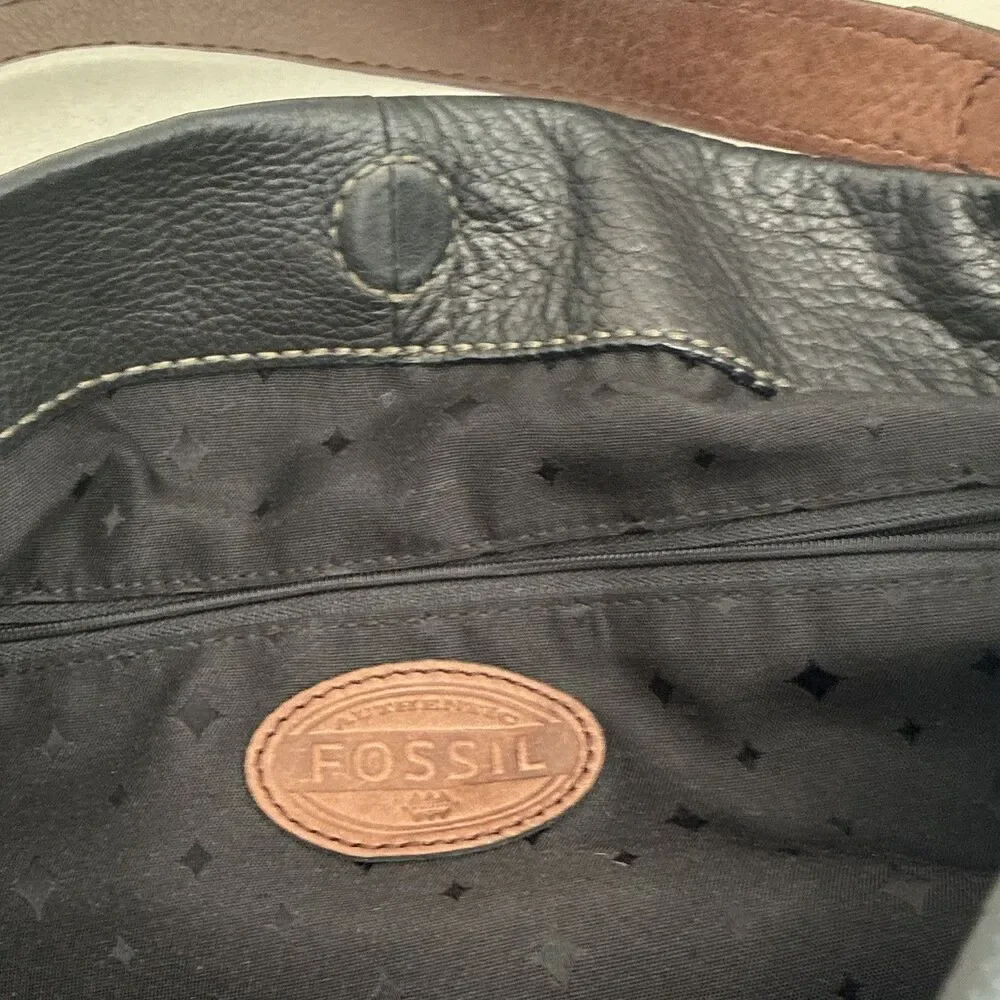 Fossil Black Pebbled Shoulder Bag Brown Strap Zip Lined Pockets Gold Key